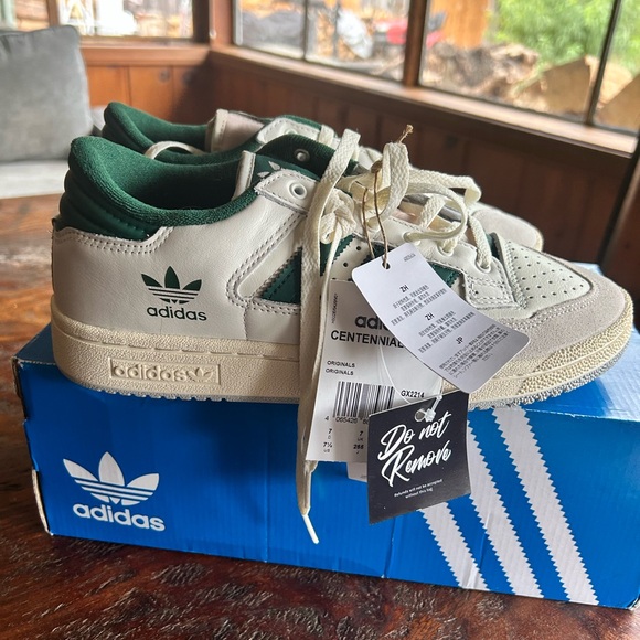 Adidas Women's Green and Cream Sneakers - Picture 1 of 6